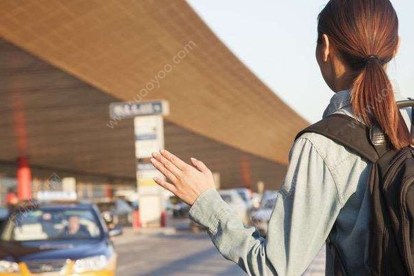 順風車司機暗中直播女乘客！女生安全打車技巧(1)