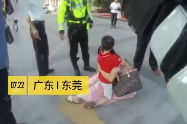 女子為教育兒子請人扮人販子嚇唬，結果兒子真丟了(1)