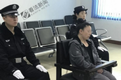 開車門撞死騎車者，女乘車人被判刑一年[多圖]