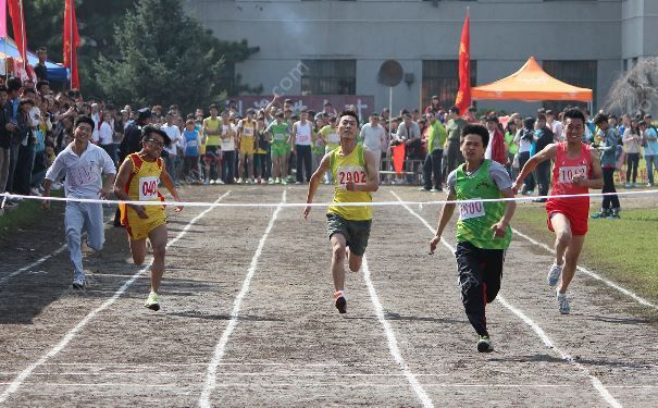 中學(xué)生運動會紀錄40年未破，為什么現(xiàn)在學(xué)生體質(zhì)越來越差？(3)