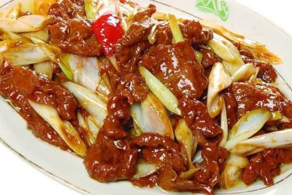 冬季進(jìn)補(bǔ)最佳菜肴，蔥爆羊肉這樣做最好吃！(2)