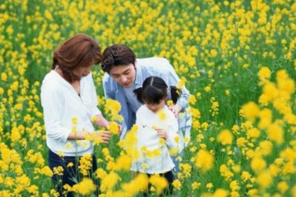 春暖花開(kāi)惱人的過(guò)敏性鼻炎怎么治療？過(guò)敏性鼻炎如何預(yù)防？(1)