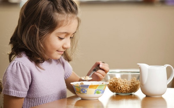 孩子空腹哪些食物不能吃？孩子空腹的飲食禁忌是什么？(1)