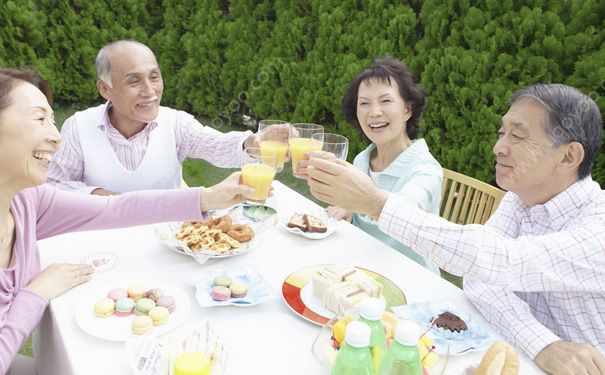 老年人飲食要注意哪些？老年健康飲食怎么做？(1)