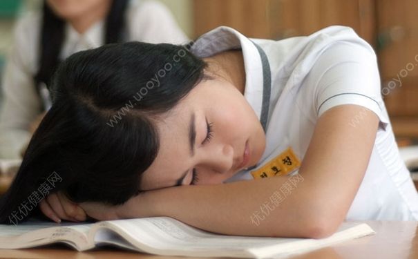 初中生睡眠不足怎么辦？初中生睡眠不好這么辦？(1)