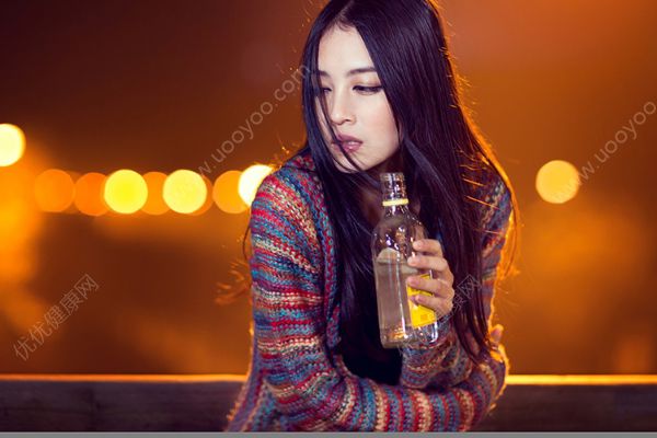 滴滴女代駕遇醉酒男：憑啥抱我、憑啥打罵我(3)