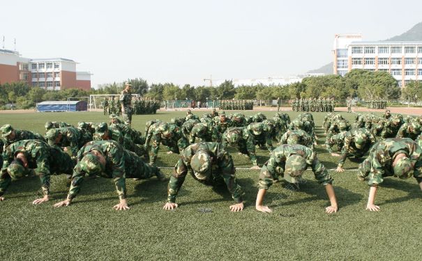 軍訓能減肥嗎？軍訓可以瘦嗎？(2)