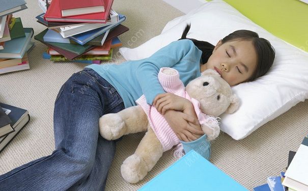 9歲女孩乳房開始發(fā)育正常嗎？9歲女孩胸部開始發(fā)育是為什么？(5)