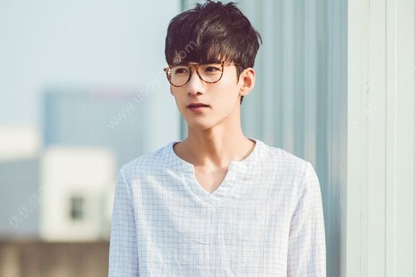 初中女生喜歡什么男生？初中女生喜歡男生的表現(xiàn)？(2)