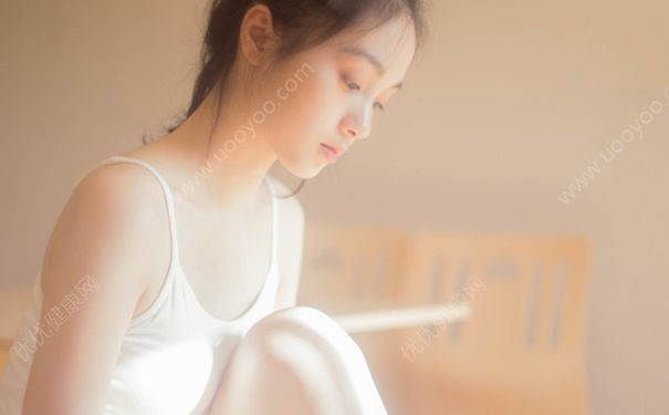 16歲女生胸很平還會發(fā)育嗎？16歲女生平胸怎么辦？(3)