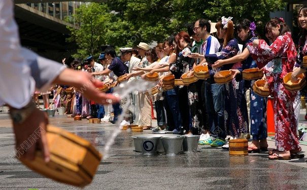 天氣太熱沒(méi)有空調(diào)怎么辦？沒(méi)有空調(diào)怎么降暑最好?(3)