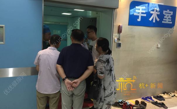 大一女生從上鋪摔昏迷，尚未脫離生命危險，昏迷后怎么急救？(1)