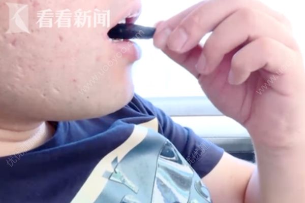 男子每天吃5包檳榔連吃10年患癌，長(zhǎng)期吃檳榔小心口腔癌！(1)