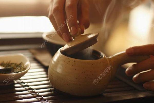 補氣養(yǎng)血的女性茶飲  女人喝出好氣色(2)