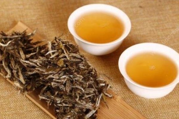 泡白茶是否要洗茶？洗茶的方法是什么？(1)