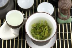 茶葉渣的妙用功效有哪些？茶葉渣還有哪些功效作用？[圖]