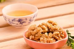 核桃怎么吃最營養(yǎng)健康？核桃的營養(yǎng)吃法有哪些？[圖]