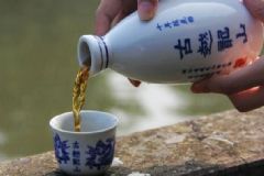 黃酒有什么營養(yǎng)功效？喝黃酒有什么好處？[圖]