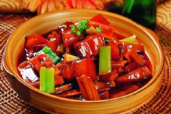 紅燒肉有苦味是怎么回事？紅燒肉用什么鍋?zhàn)詈?？[圖]