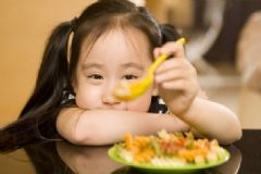 怎樣糾正孩子挑食習慣？孩子挑食偏食如何糾正？[圖]