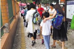 怎么對(duì)幼兒園的寶寶性教育？怎么給幼兒園寶寶講性教育？[多圖]