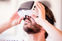 近視眼可以戴VR設(shè)備嗎？VR眼鏡會加重近視眼嗎？[圖]