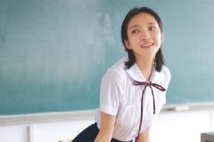 女生會(huì)長喉結(jié)嗎？女生有喉結(jié)正常嗎？[多圖]