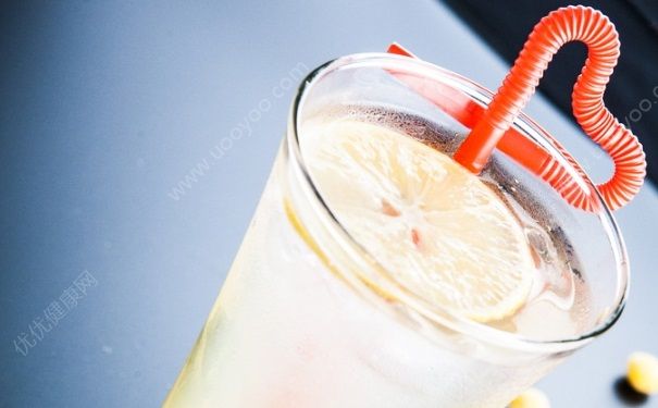 碳酸飲料為什么會(huì)冒泡？碳酸飲料為什么有氣？(2)