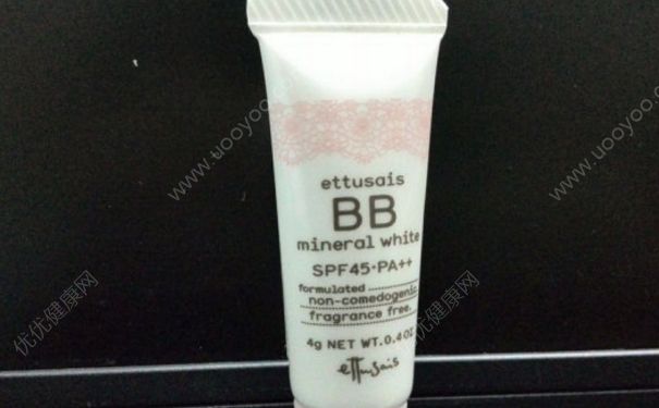 Ettusais艾杜紗零痘痘礦物美白BB霜SPF30PA++怎么樣？(1)