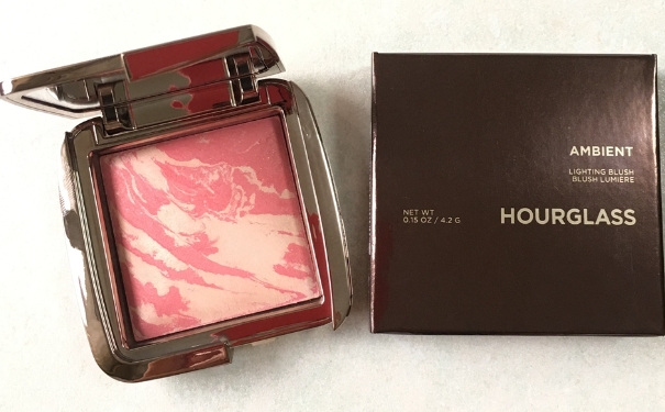 hourglass腮紅怎么用？hourglass腮紅用法(1)