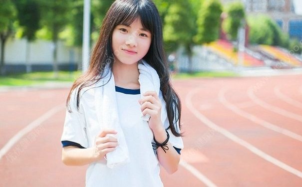 女生18歲胸部一般多大？18歲女生怎么讓胸變大？(4)