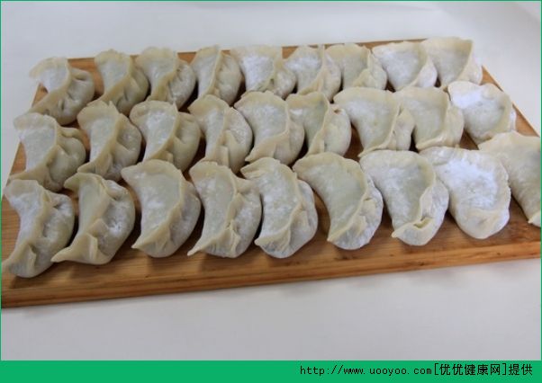 餃子放冰箱怎么樣不會(huì)粘在一起？餃子放冰箱粘到一起了怎么辦？(3)