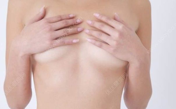 乳房一邊大一邊小怎么辦？為什么乳房會(huì)不一樣大？(1)