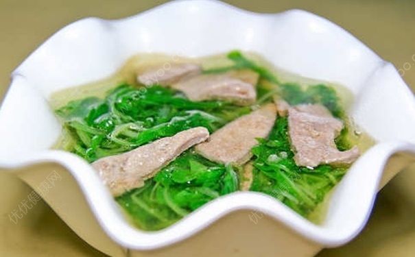 眼部護(hù)理的妙招有哪些？養(yǎng)眼明目吃哪些食物好？(1)