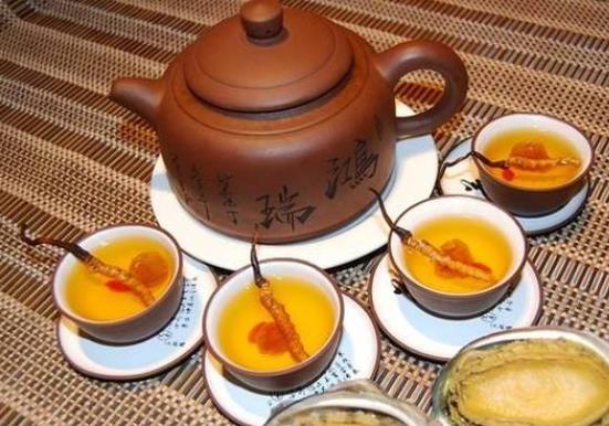 冬蟲夏草價(jià)格多少 幾百至幾萬,據(jù)產(chǎn)地,品質(zhì),品牌差異