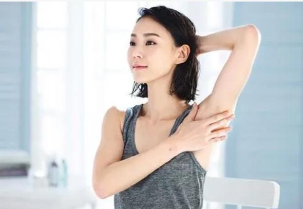 橄欖油能當(dāng)身體乳嗎？身體乳需要涂腋下嗎？